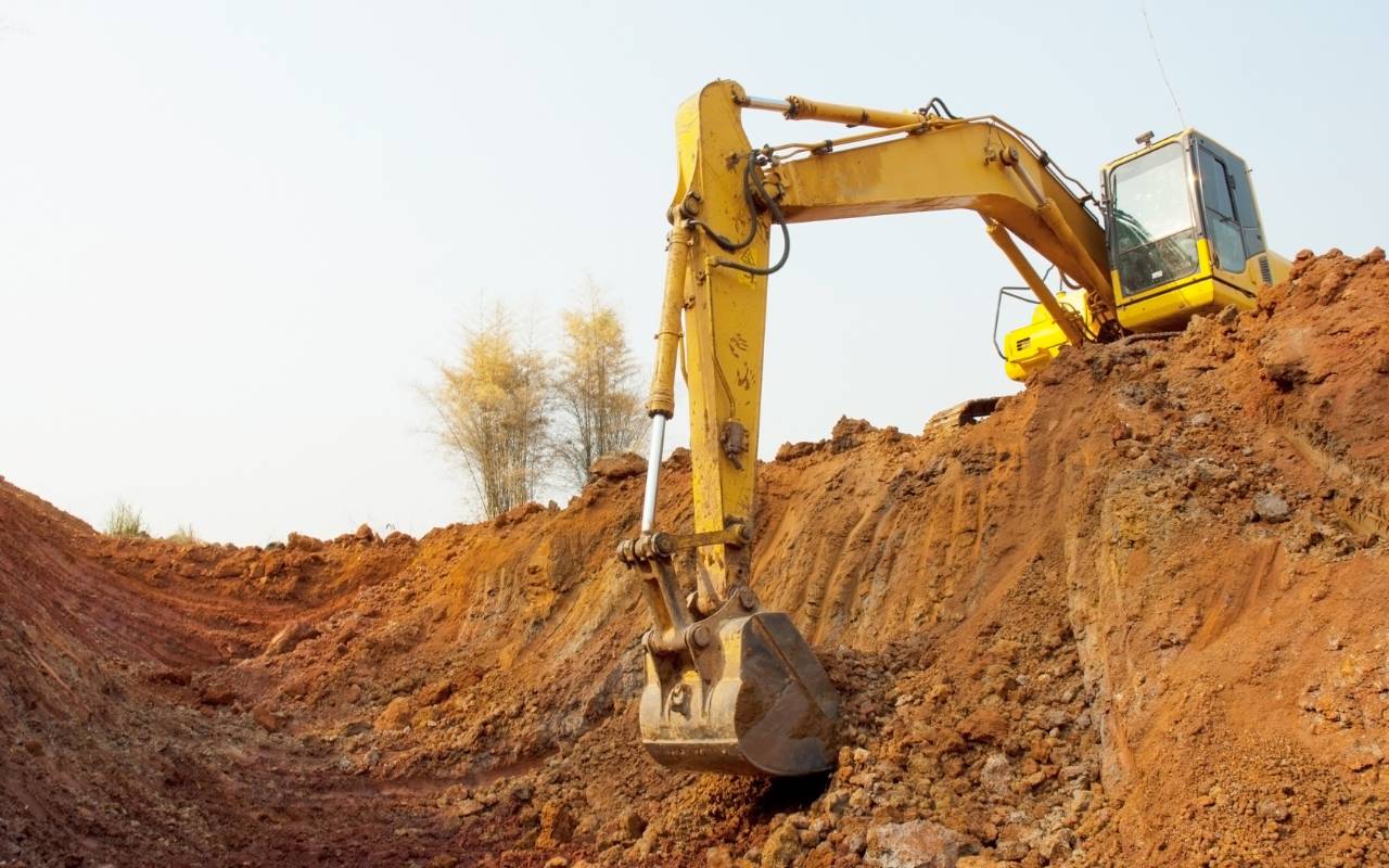 Excavation safety practices for construction sites